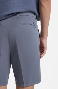 Stretch-cotton shorts in a modern fit