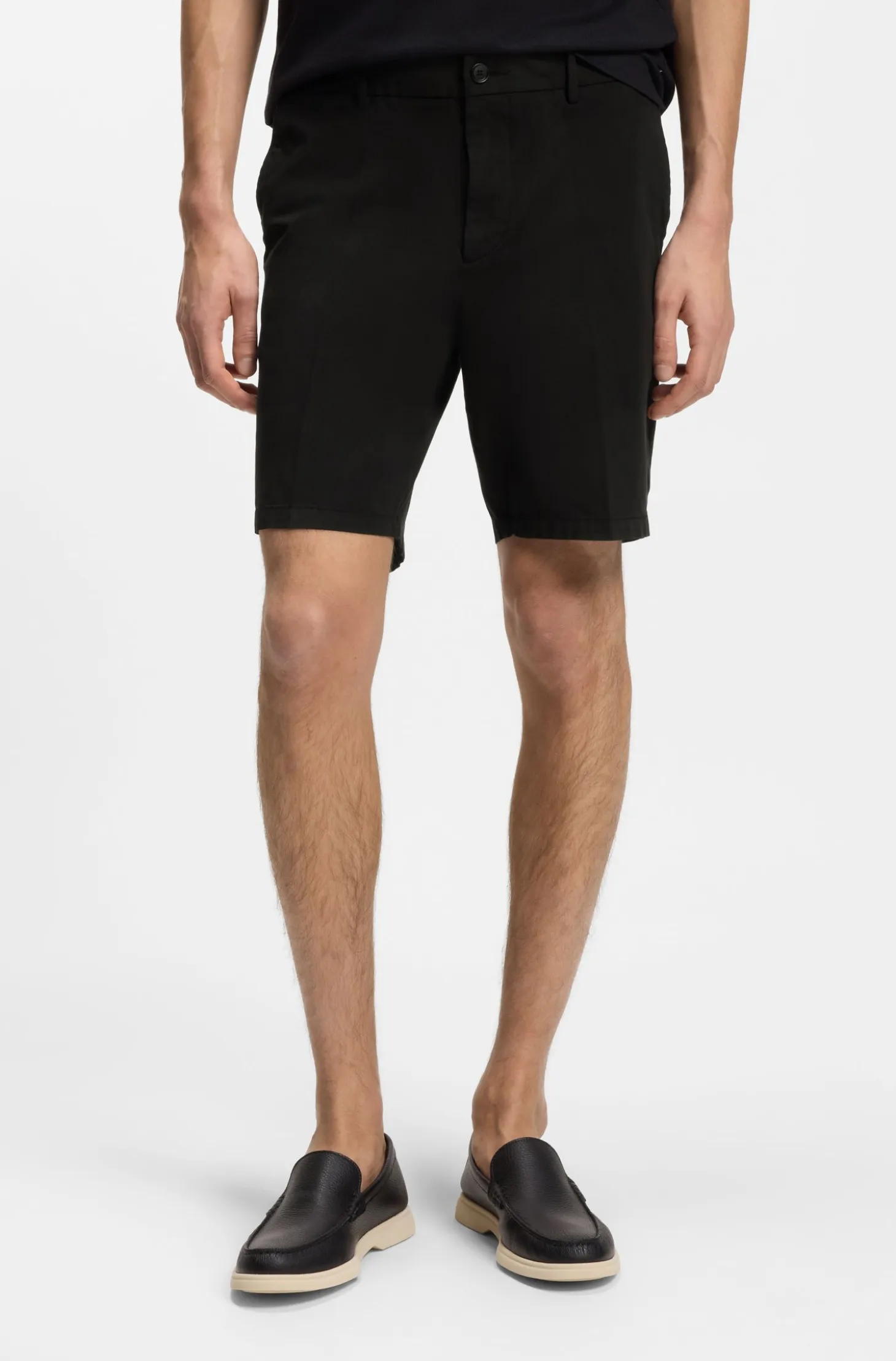 Stretch-cotton shorts in a modern fit