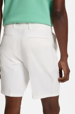 Stretch-cotton shorts in a modern fit