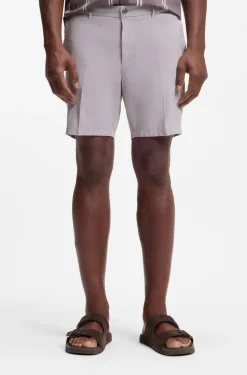 Stretch-cotton shorts in a modern fit