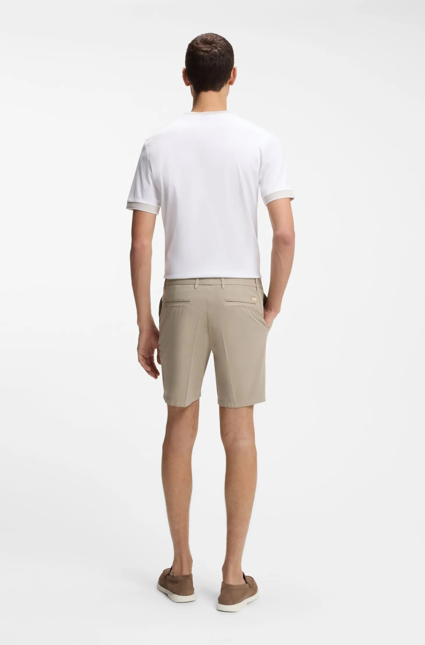 Stretch-cotton shorts in a modern fit