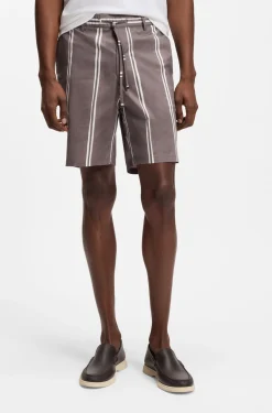 Stretch-cotton shorts with printed pattern