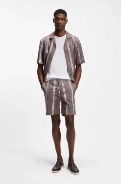 Stretch-cotton shorts with printed pattern