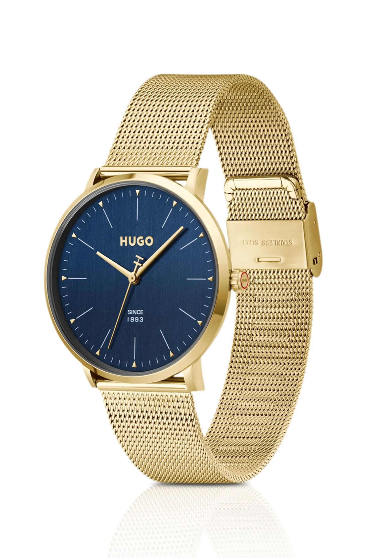 #Style 3H blue-dial watch with mesh bracelet