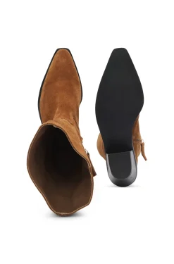 Suede boots with Cuban heel