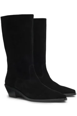 Suede boots with Cuban heel