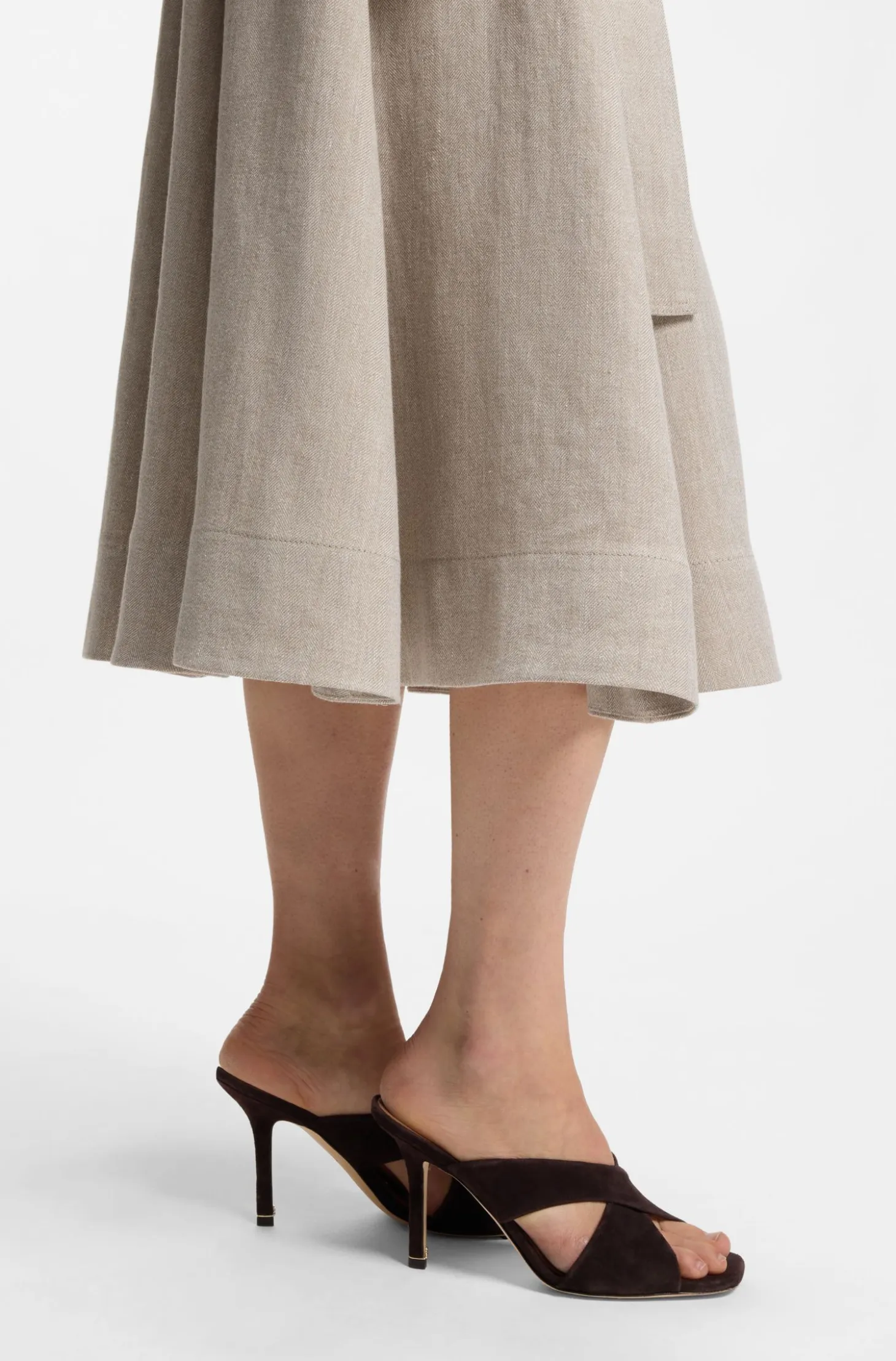 Suede sandals with crossover straps