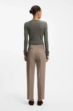 Tapered-fit cropped trousers in stretch cotton