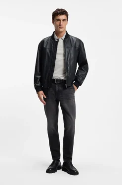 Tapered-fit jeans in black comfort-stretch denim