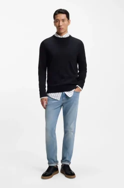 Tapered-fit jeans in blue super-stretch denim