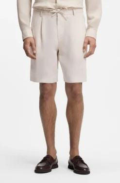 Tapered-fit shorts in linen