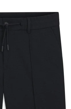 Tapered-fit trousers in performance-stretch fabric