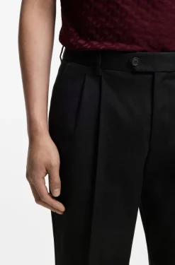 Tapered-fit trousers in stretch-cotton twill