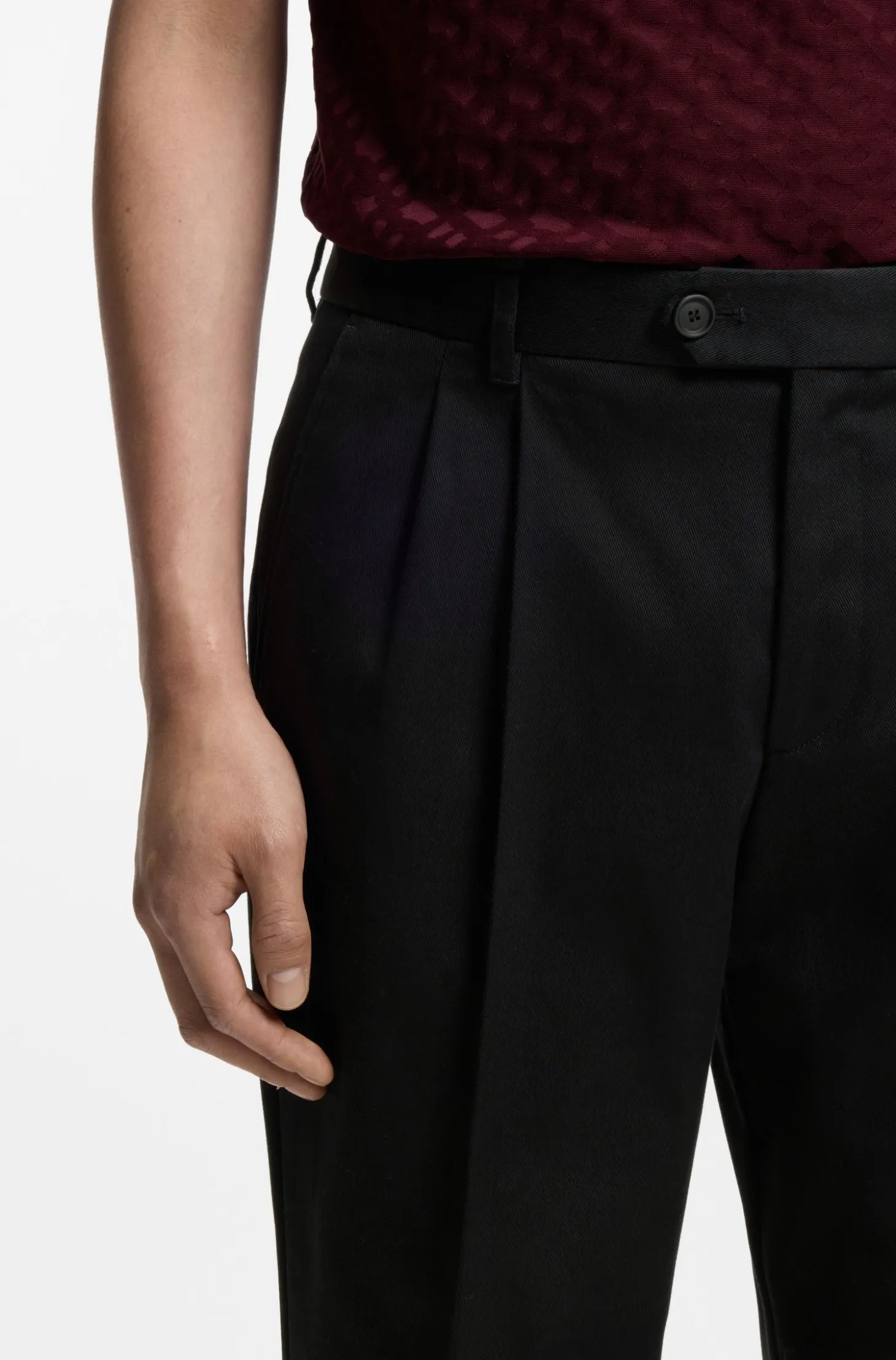 Tapered-fit trousers in stretch-cotton twill
