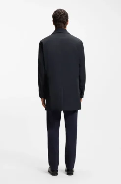 Three-in-one water-repellent coat with wrinkle resistance