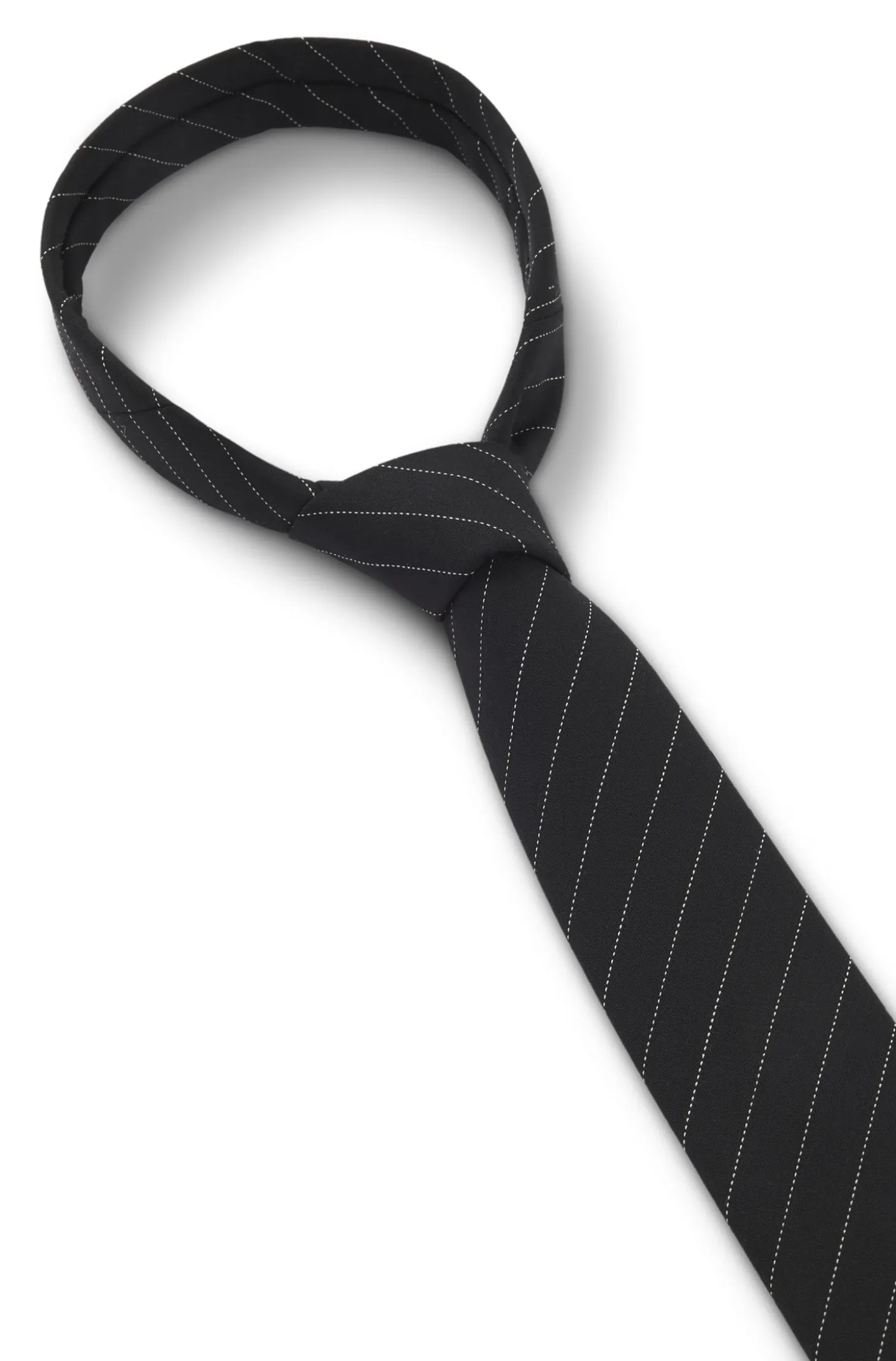 Tie with diagonal stripe