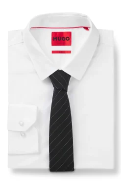 Tie with diagonal stripe