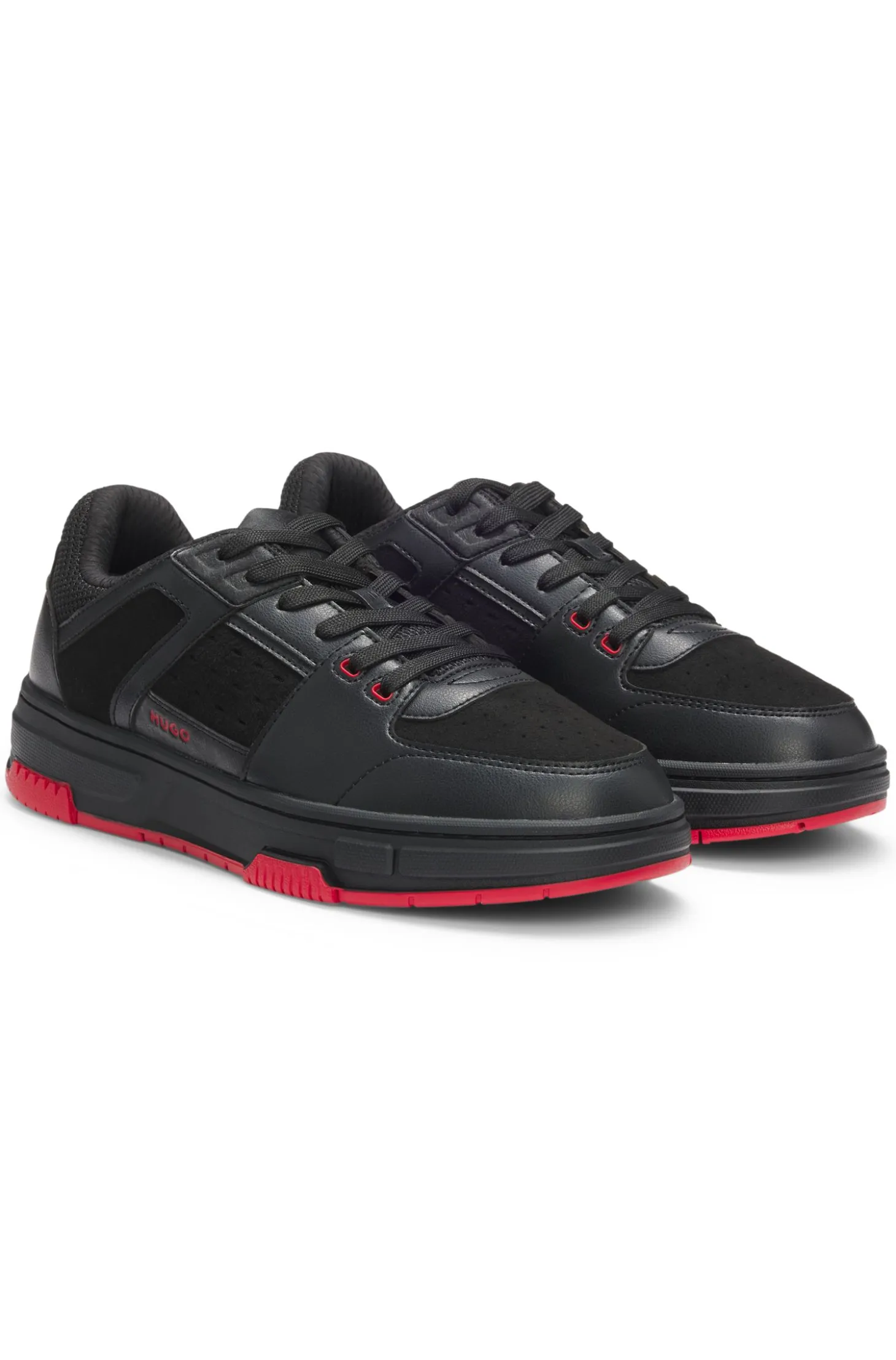 Trainers with mesh and faux leather