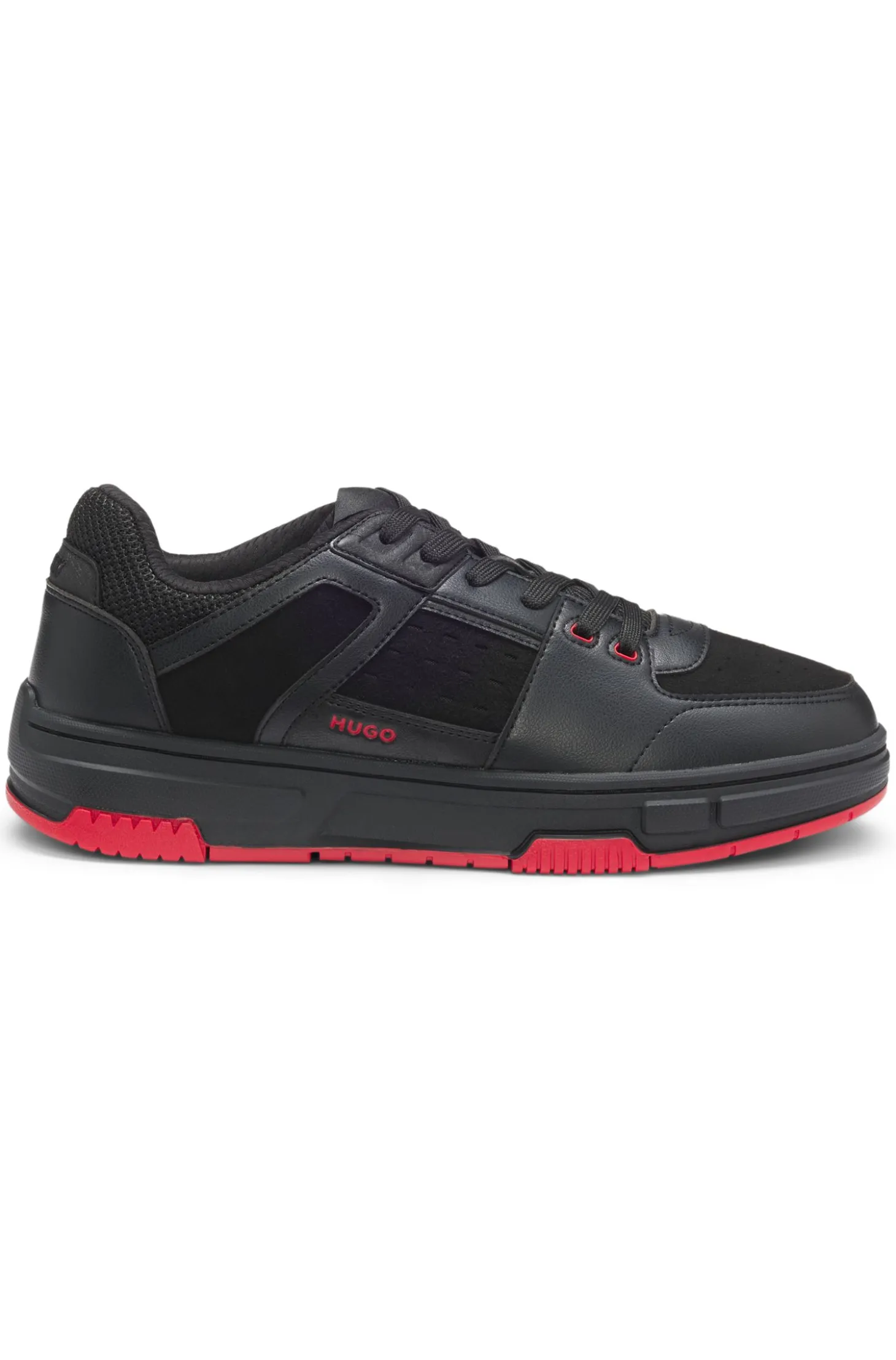 Trainers with mesh and faux leather