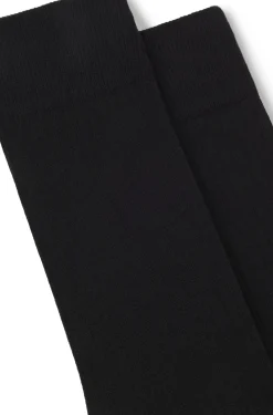 Two-pack of regular-length socks with ribbed structure