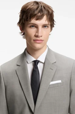 Two-piece slim-fit suit in a wool blend