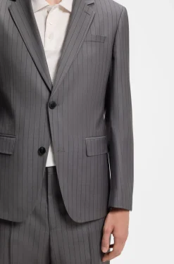 Two-piece slim-fit suit in virgin wool