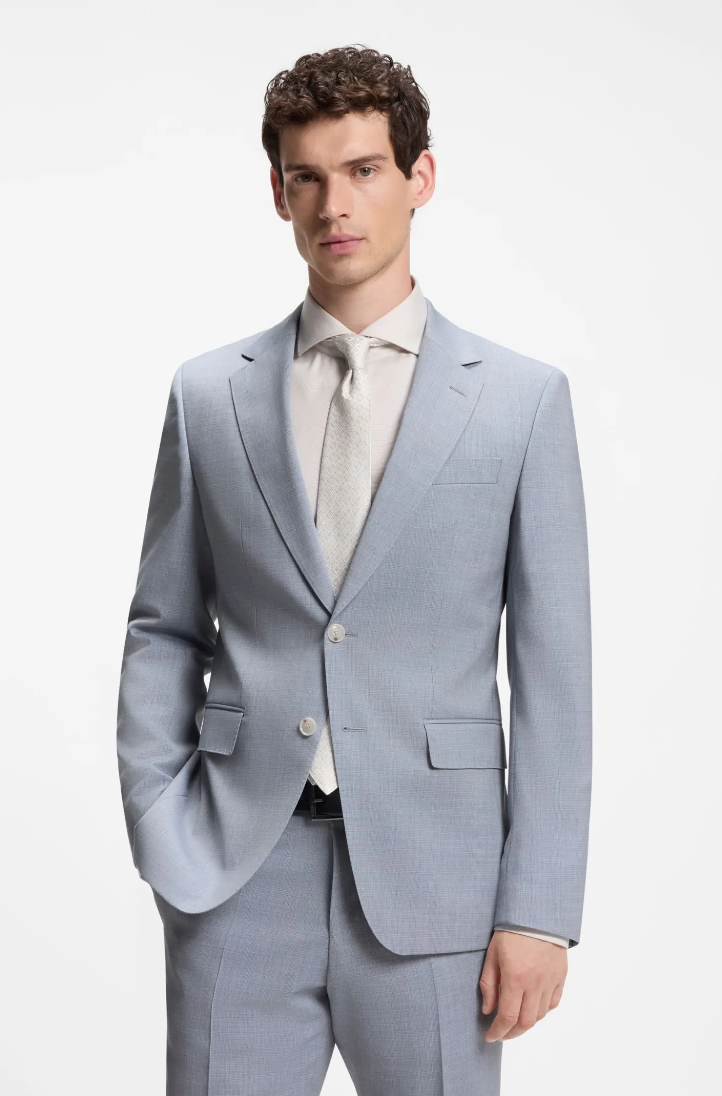 Two-piece slim-fit suit in virgin wool