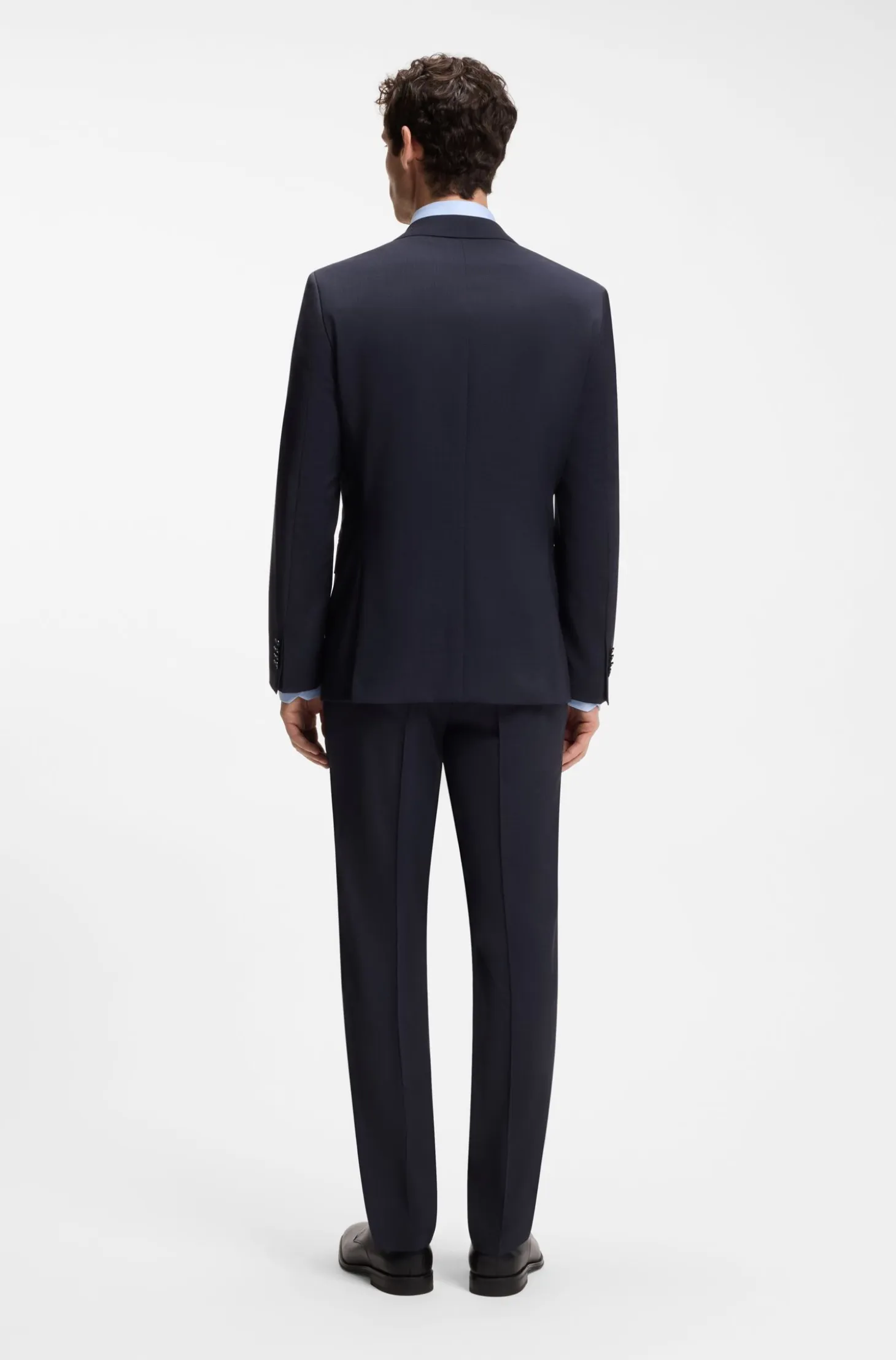 Two-piece slim-fit suit in virgin wool