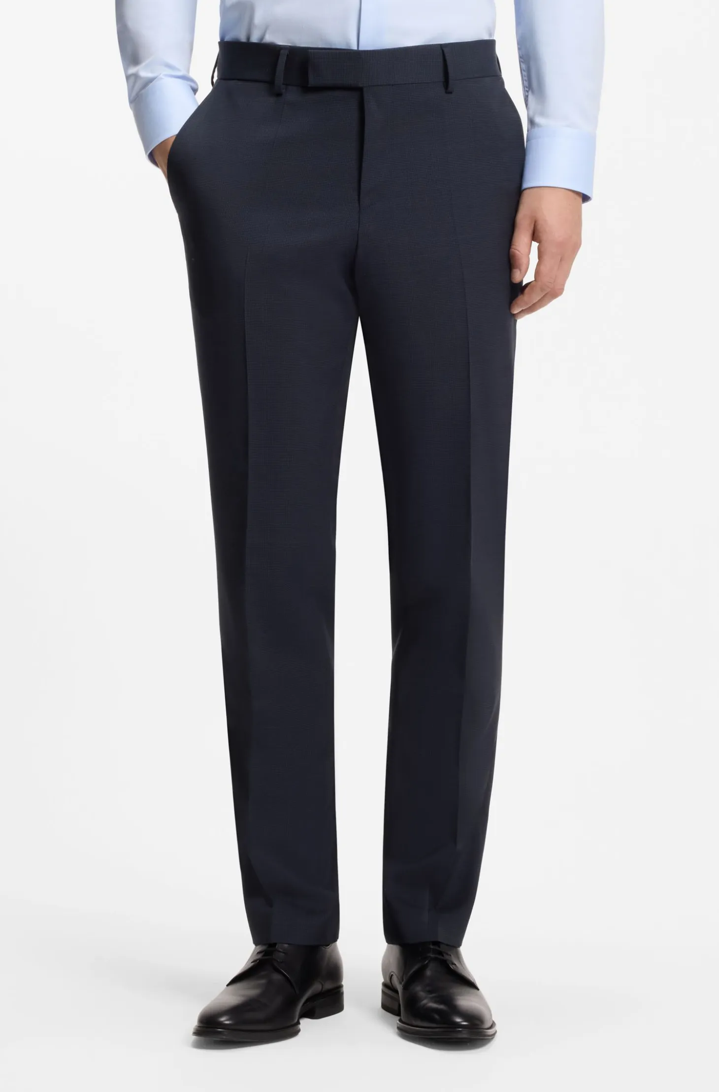 Two-piece slim-fit suit in virgin wool