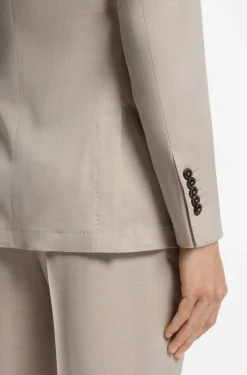 Two-piece slim-fit suit in wool and silk