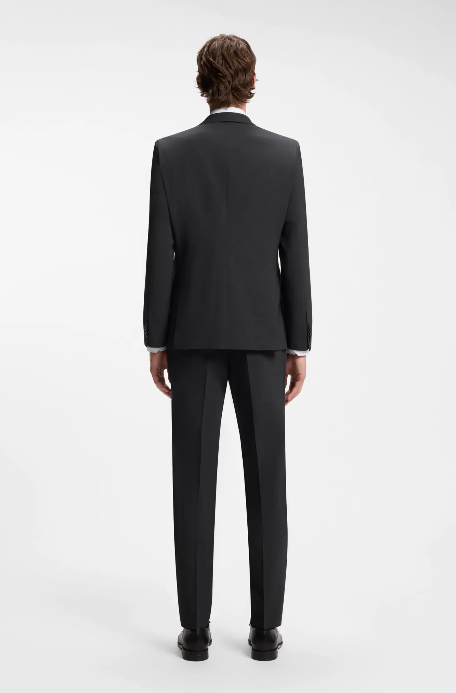 Two-piece suit in a melange stretch-wool blend