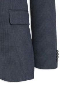 Two-piece suit in micro-patterned stretch fabric