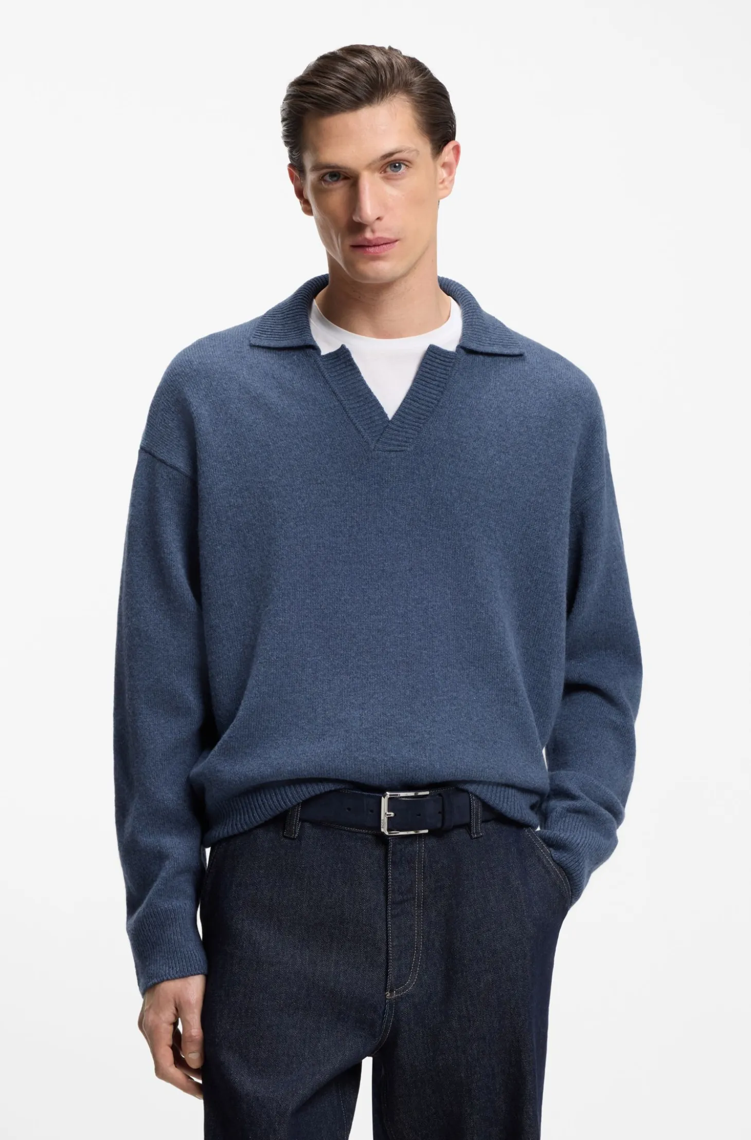 Virgin-wool sweater with Johnny collar