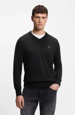 V-neck sweater in cotton and cashmere with logo patch