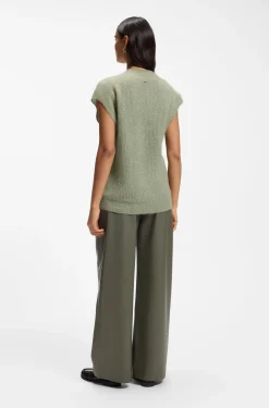 V-neck top in a knitted alpaca blend