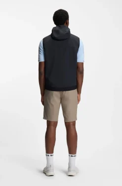 Water-repellent hooded gilet with micro-waffle structure