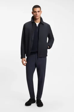 Water-repellent jacket in stretch material