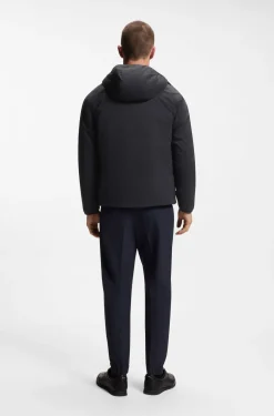 Water-repellent jacket with adjustable hem