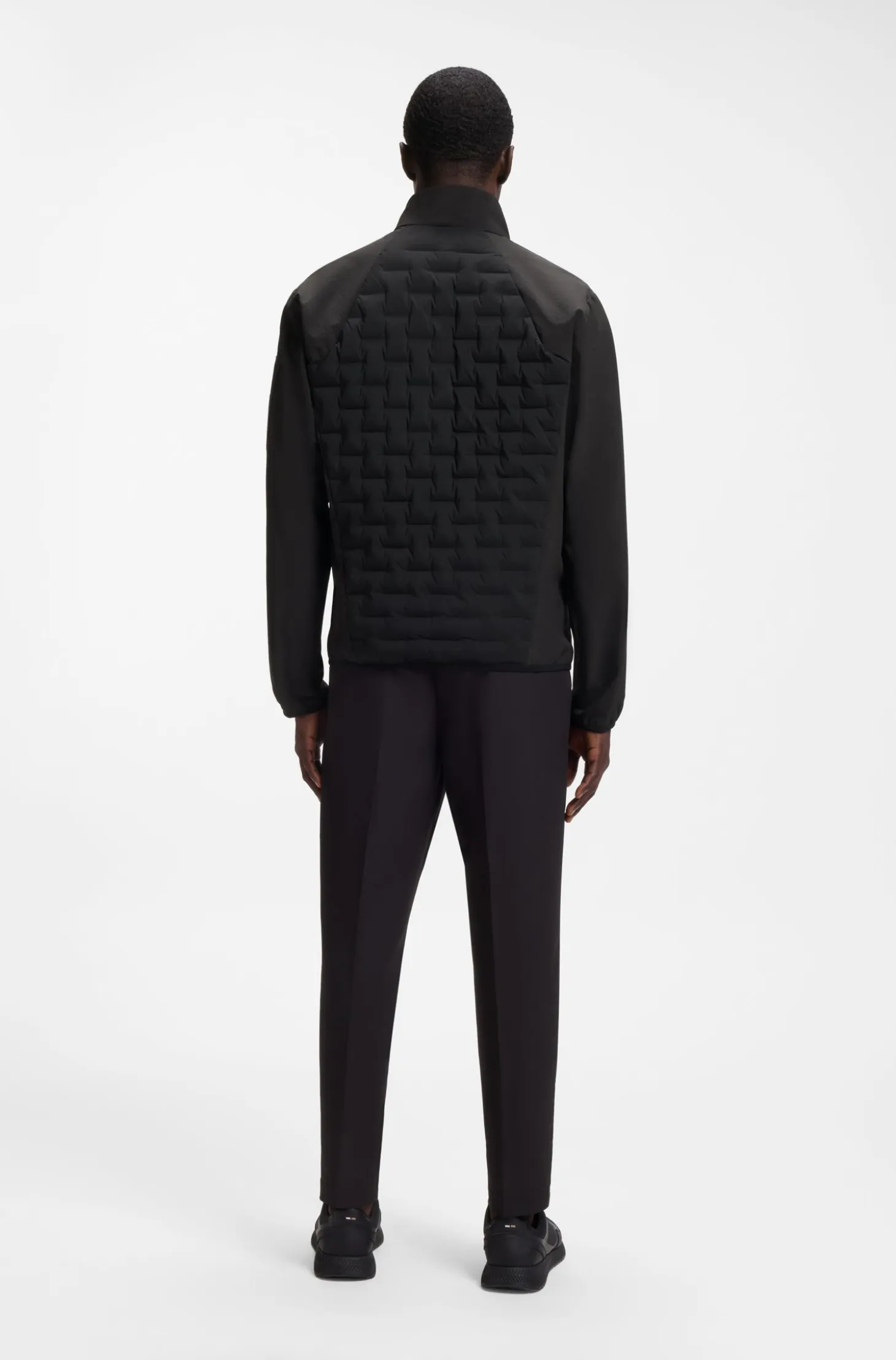 Water-repellent jacket with certified down filling