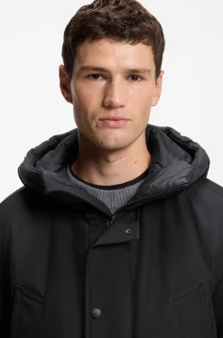 Water-repellent jacket with contrasting trims