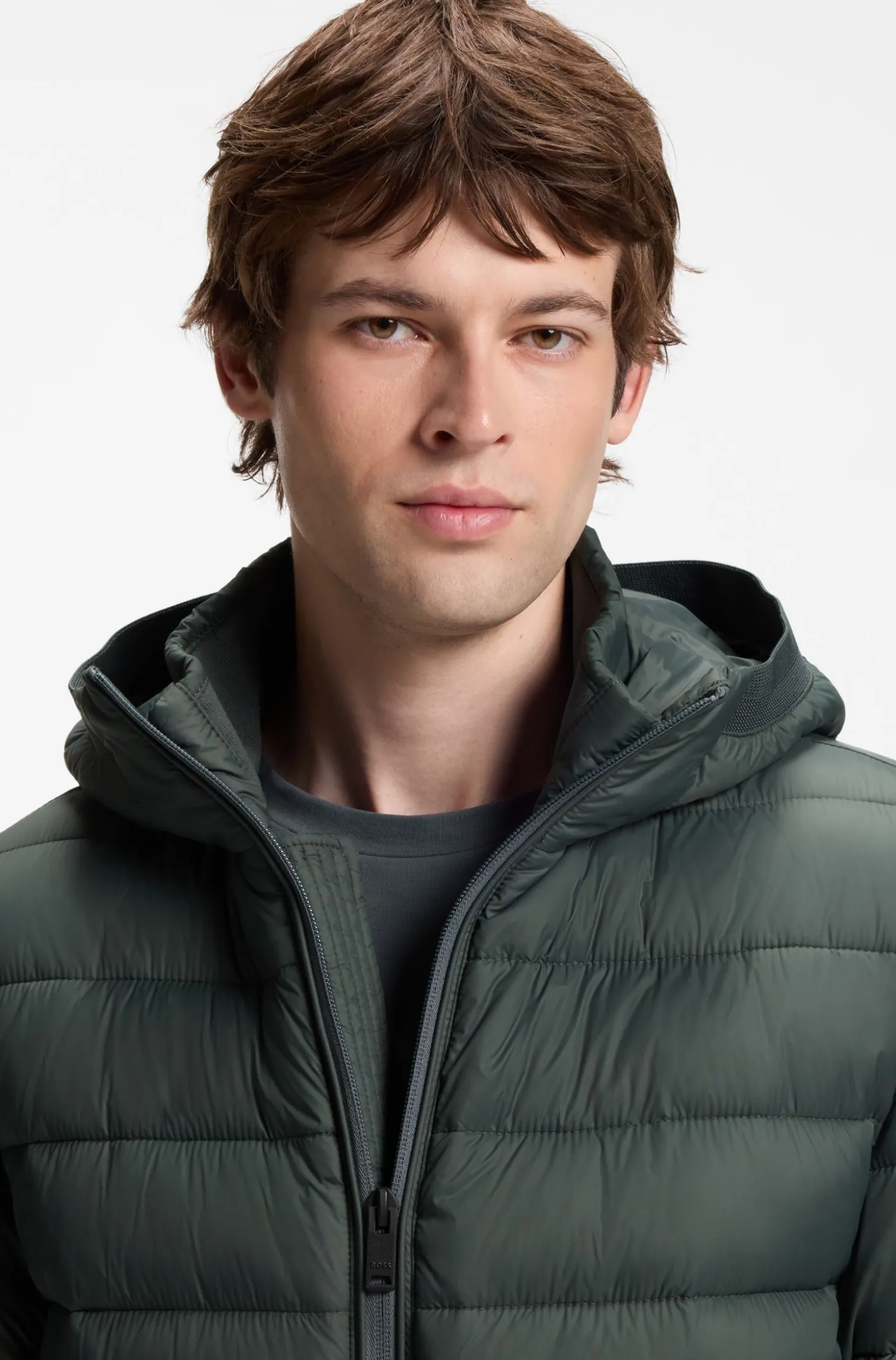 Water-repellent jacket with herringbone tape