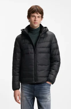 Water-repellent jacket with herringbone tape