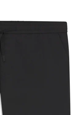 Water-repellent regular-fit shorts in quick-dry twill