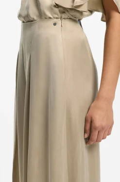 Wide-leg regular-fit trousers with box pleats