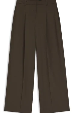 Wide-leg trousers in stretch fabric with front pleats